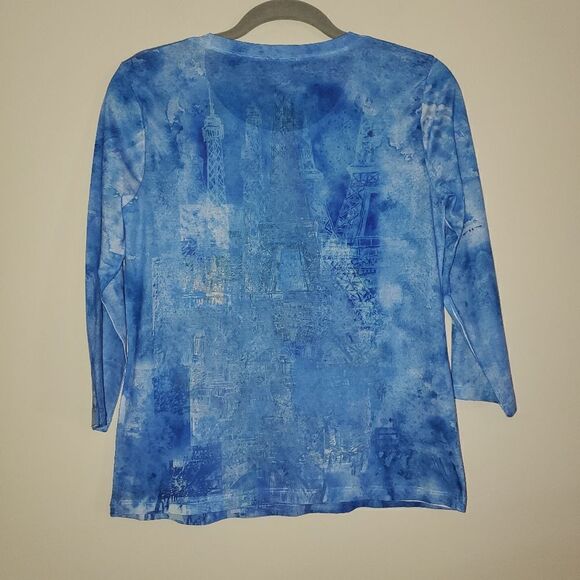 CHICOS BLUE AND BLACK PARIS GRAPHIC 3/4 SLEEVE TOP SIZE 0 (XS) (SIZE 2) - Picture 4 of 5